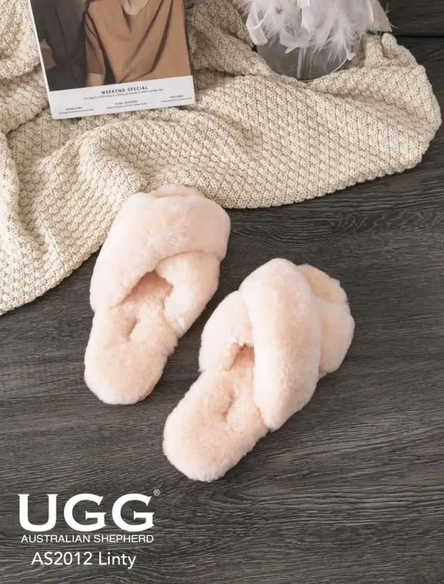 UGG 크로스 슬리퍼 235-240